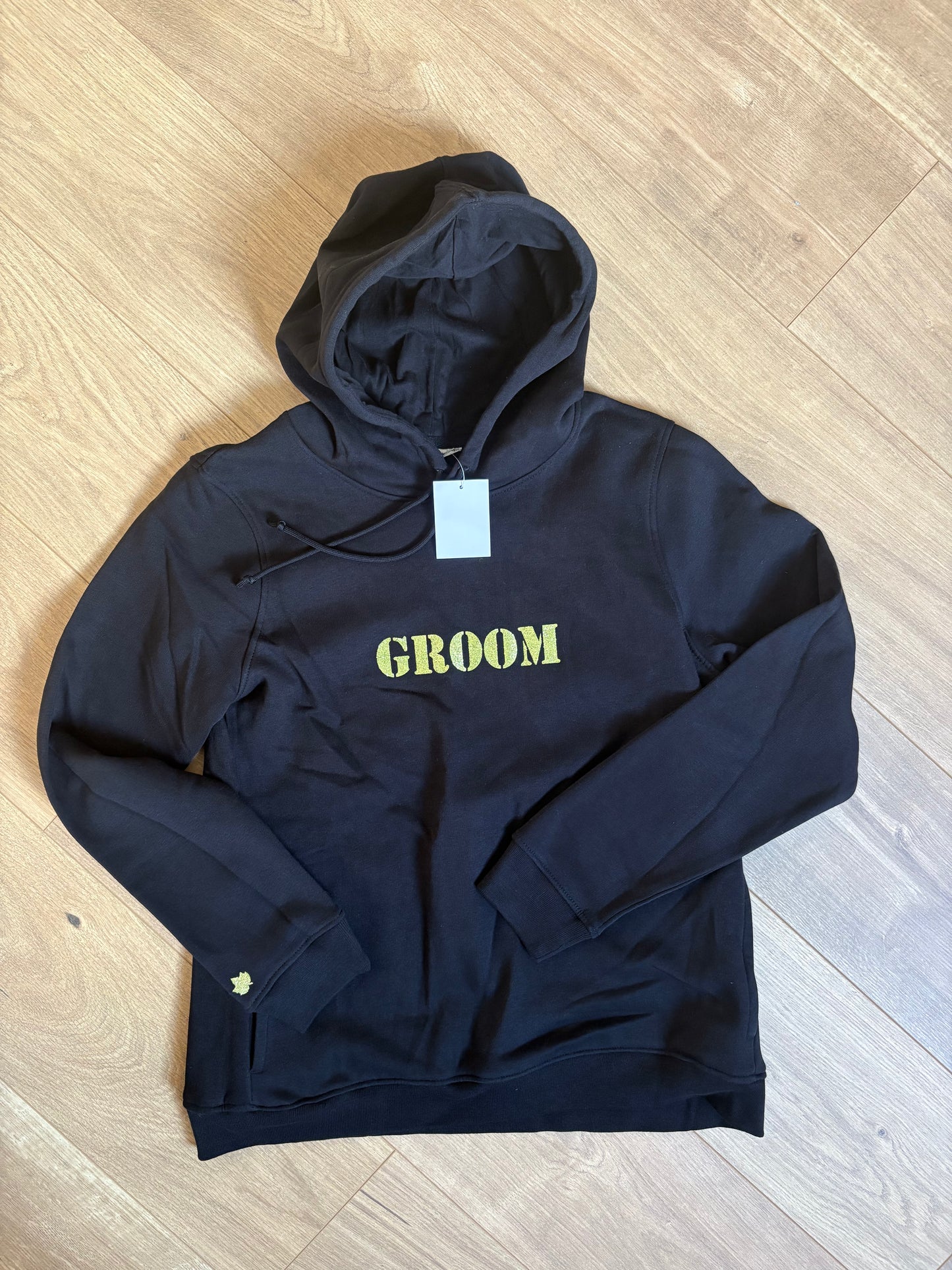 Sweat noir “GROOM” – Vert pailleté & ultra confort